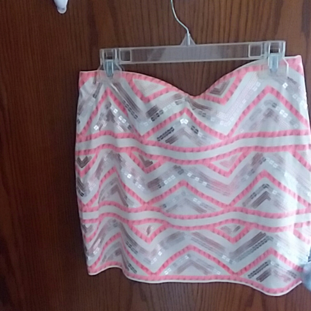 Mini skirt - Picture 2 of 2